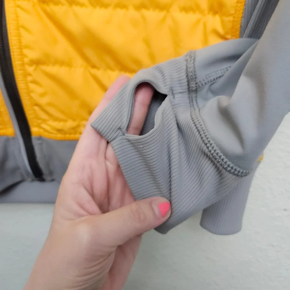REI Hybrid Jacket Mens M Yellow Grey Quilted Insulated Hiking Gorpcore‎ Full Zip